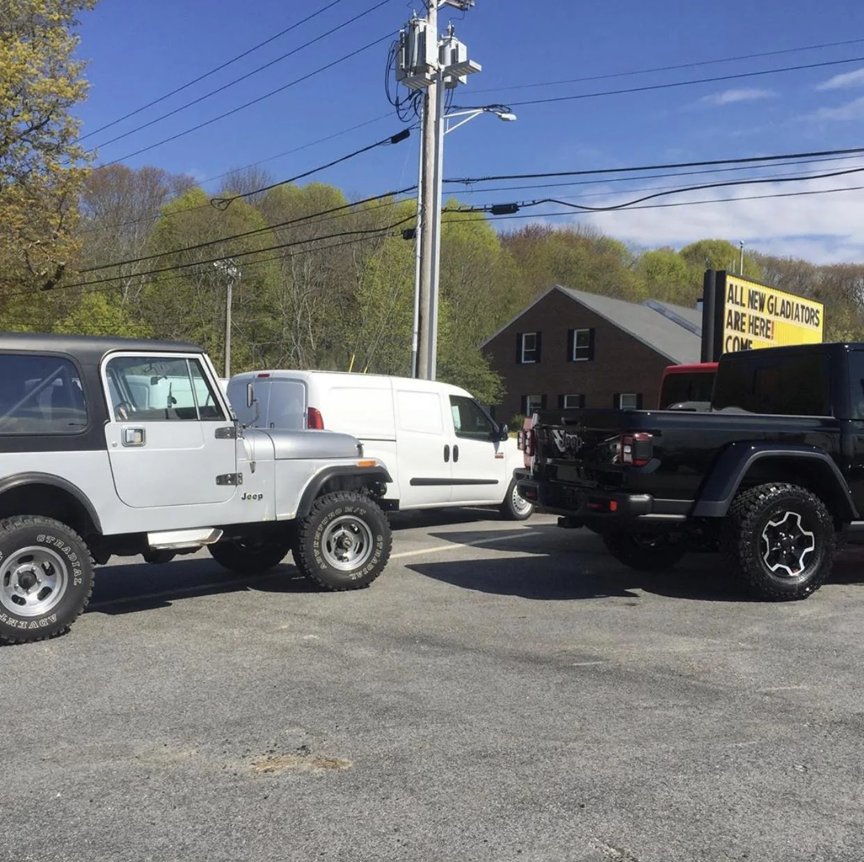 Jeep Gladiator BLACK Gladiator JT Club 3E5326B0-011C-4153-A4BF-6C9FEF590B2A