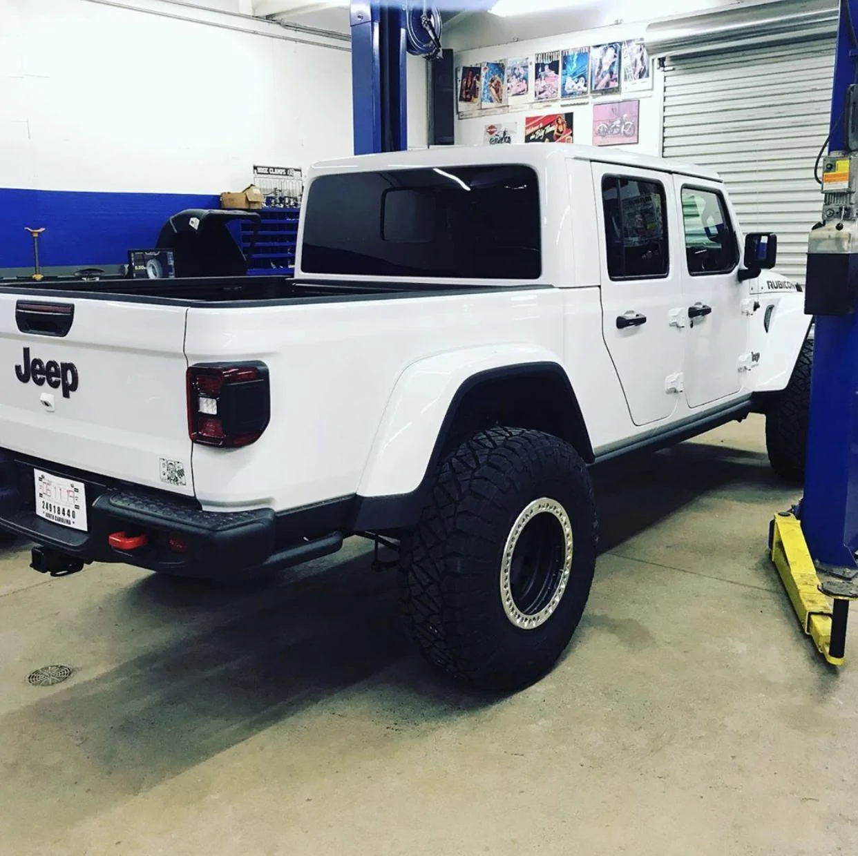 Jeep Gladiator BRIGHT WHITE Gladiator JT Club E034E184-4C43-4480-97D7-798708F19729