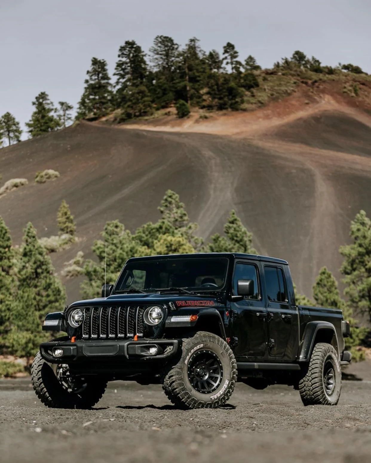 Jeep Gladiator BLACK Gladiator JT Club 4809ACFA-2ABE-4BD3-B90C-2D3AA41AC019