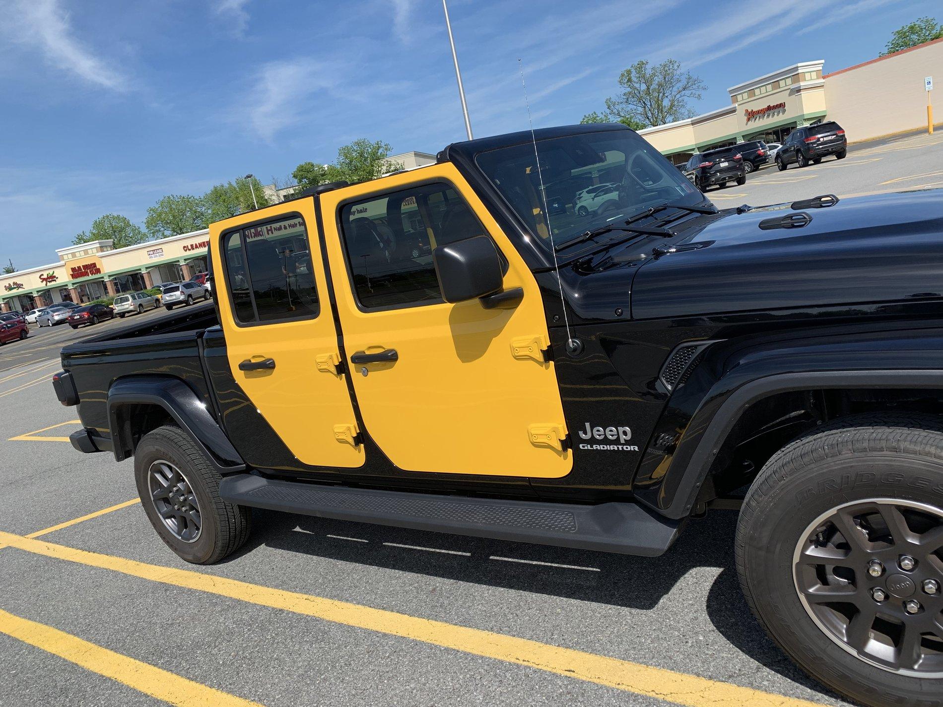 Jeep Gladiator Bring on Football season A99DEE51-B1A8-41A9-A974-EF24ACFAEAA3