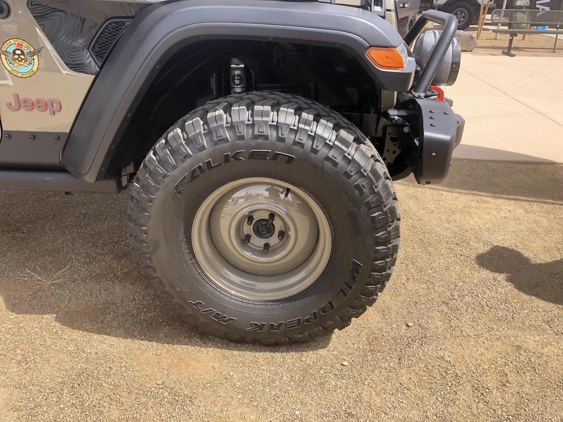 Jeep Gladiator Way Out at Overland Expo EFFFB356-AC5C-4A16-BE5B-E665EB166194