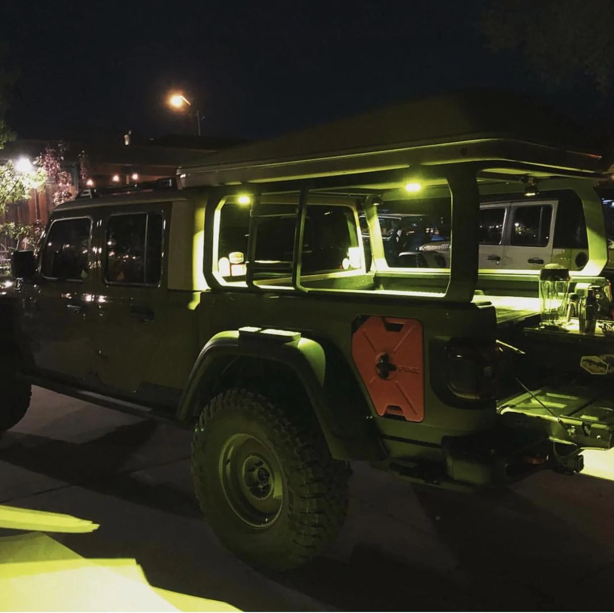 Jeep Gladiator GATOR Gladiator JT Club 41485068-6242-4765-A4B5-DF885C07F351