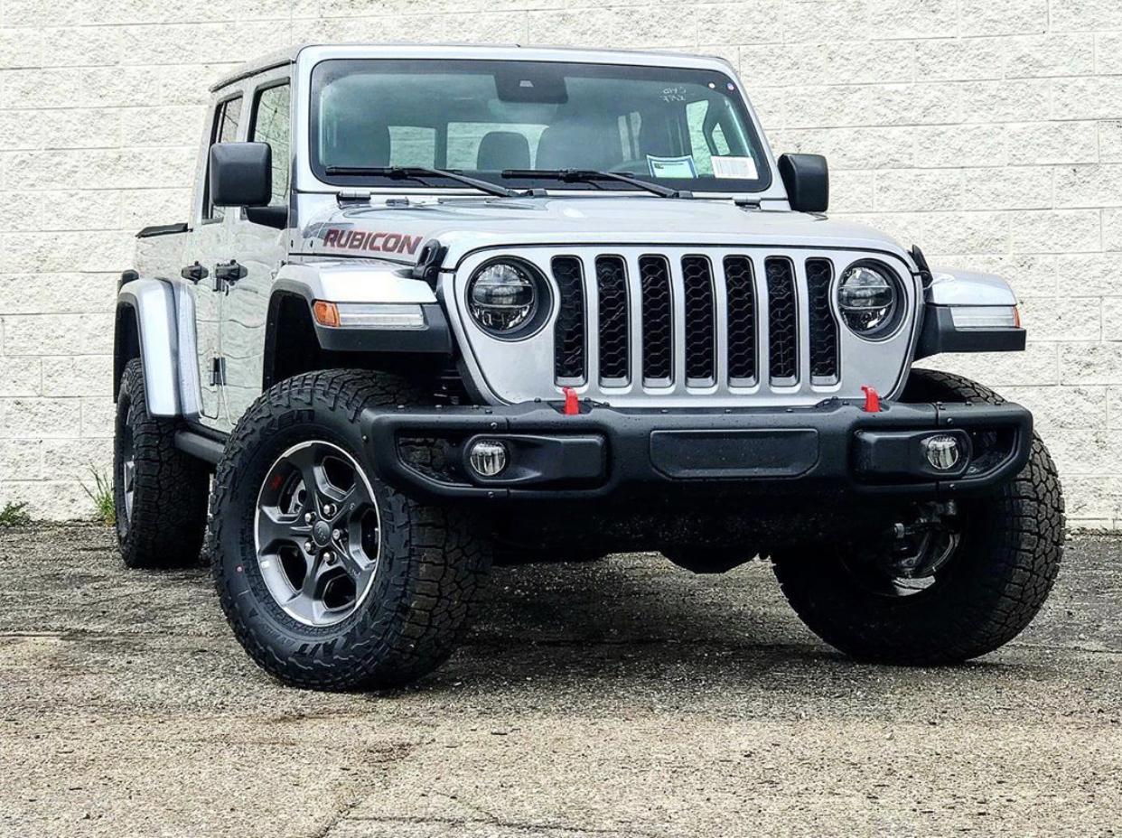 Jeep Gladiator BILLET SILVER Gladiator JT Club 9C998F84-69D4-47E4-8905-79C42A1AB7AB