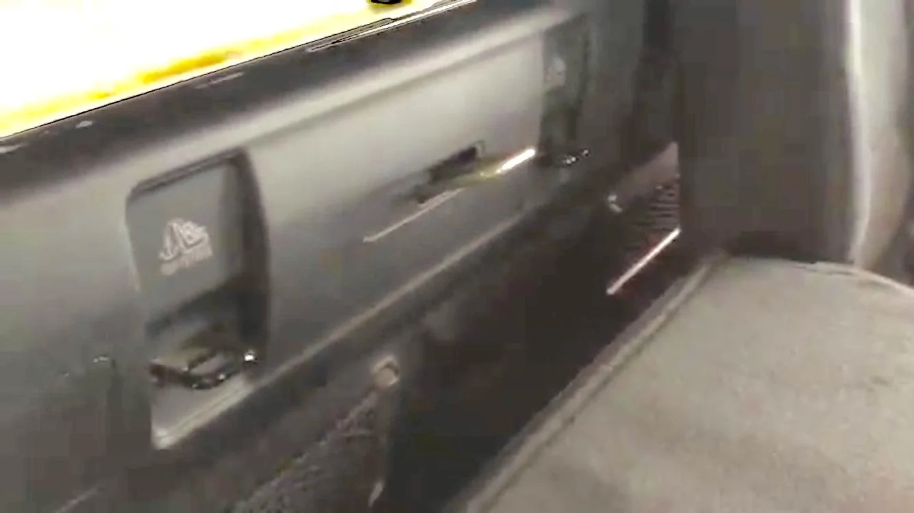 Jeep Gladiator Location of speakers 3774AA2E-2950-4BA9-B3CE-15F8A17F29F3