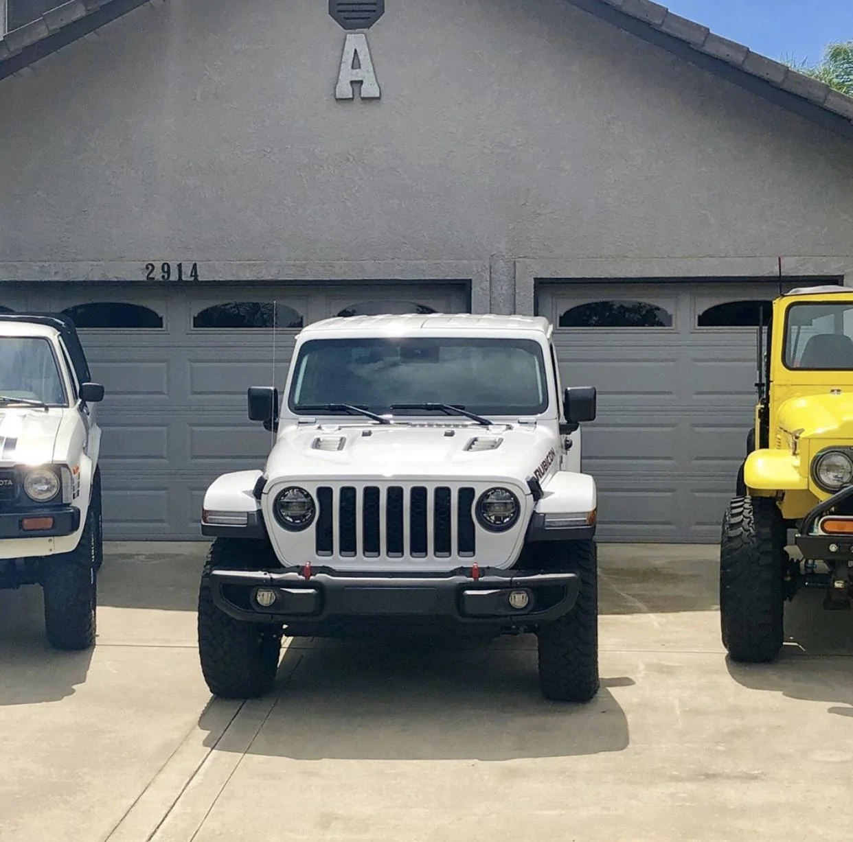 Jeep Gladiator BRIGHT WHITE Gladiator JT Club E2833CAE-83D9-49F7-8442-B3A1380D9F4D