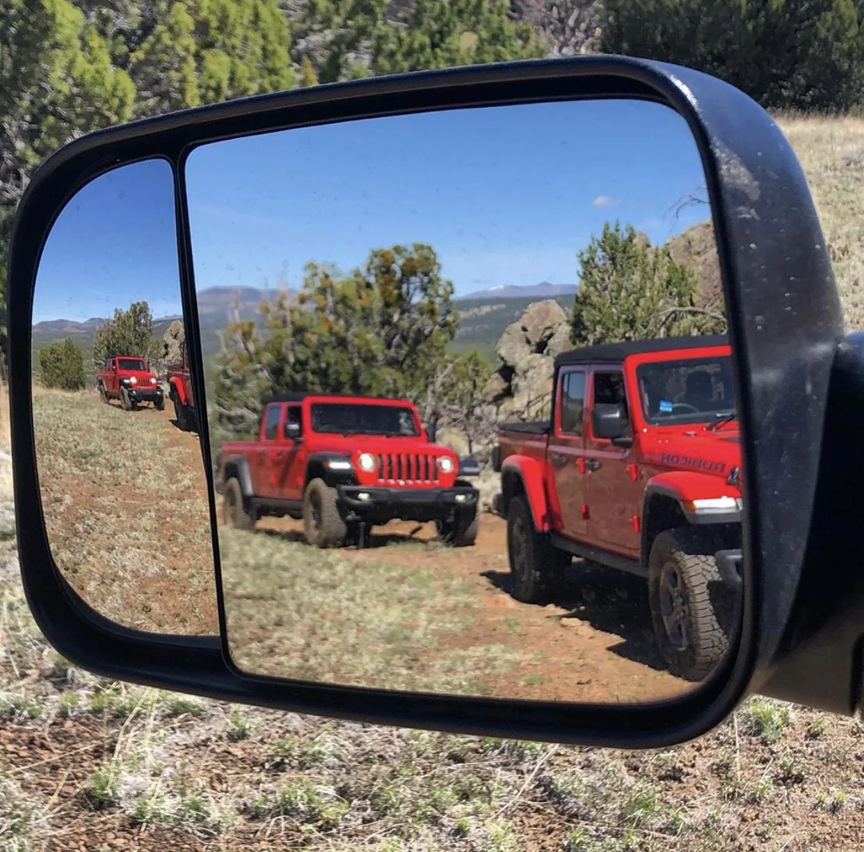 Jeep Gladiator FIRECRACKER RED Gladiator JT Club 23A00999-EEB6-4CA4-B330-6C81494FC00C