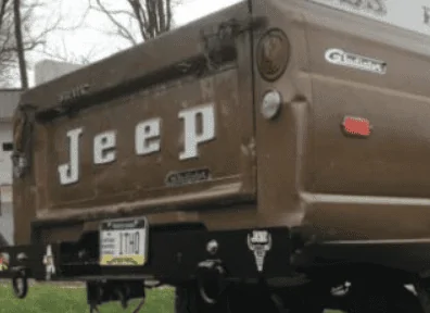 Jeep Gladiator "JEEP" tailgate badge mods? Fonts