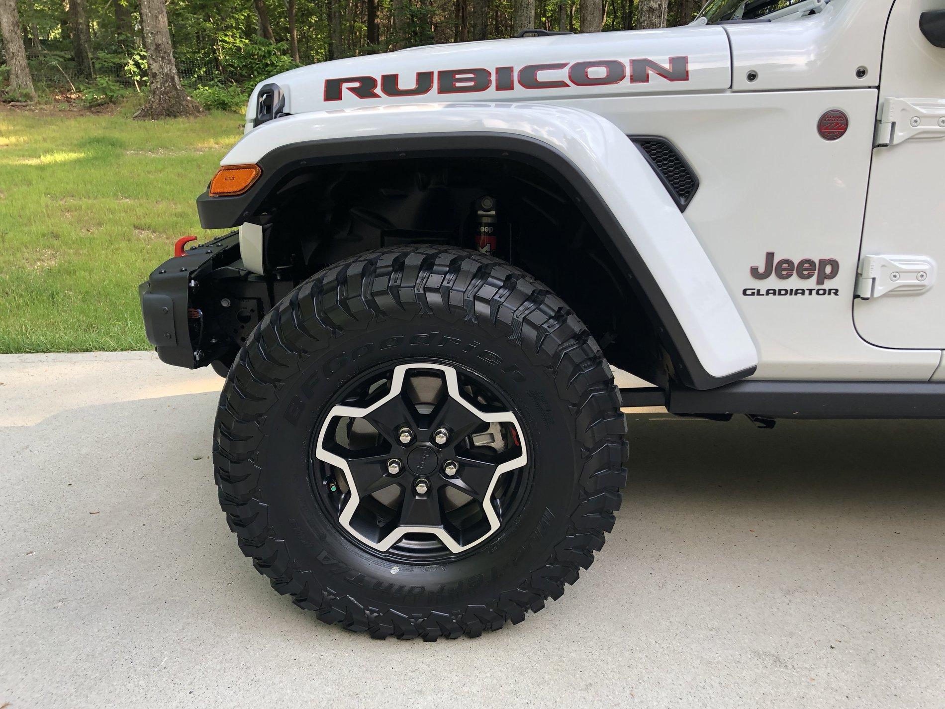 Jeep Gladiator Rubicon with BFG KM3s NO LIFT! tT0Ev4QSQFKSDD0ISc5I2Q