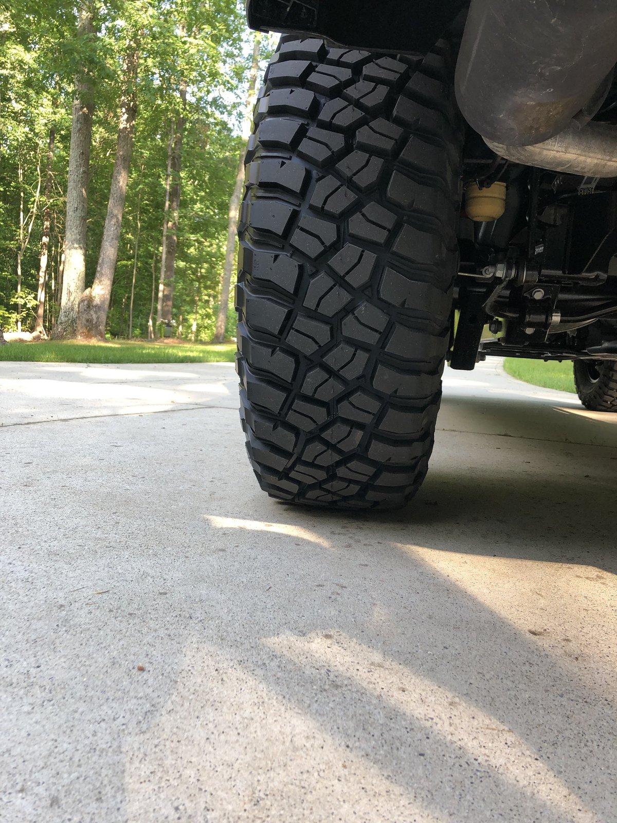 Jeep Gladiator Rubicon with BFG KM3s NO LIFT! NND+s4+uTw+dvRk0U1k+RQ