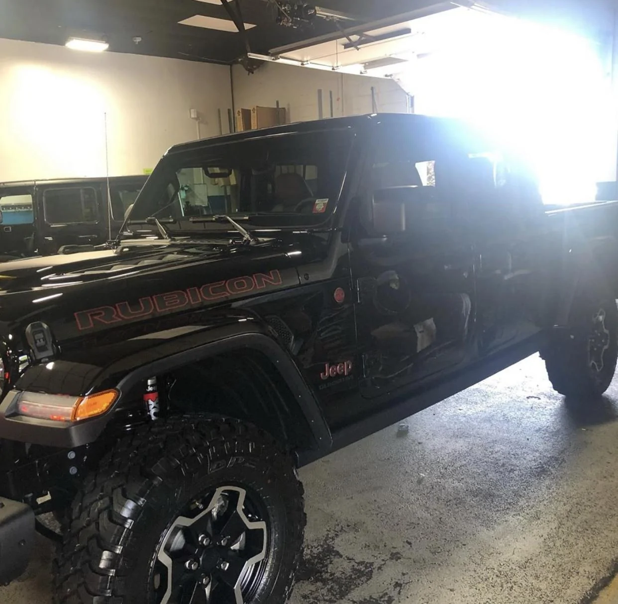 Jeep Gladiator BLACK Gladiator JT Club EF38EA36-94B8-41F1-A1C6-B4192F409F51