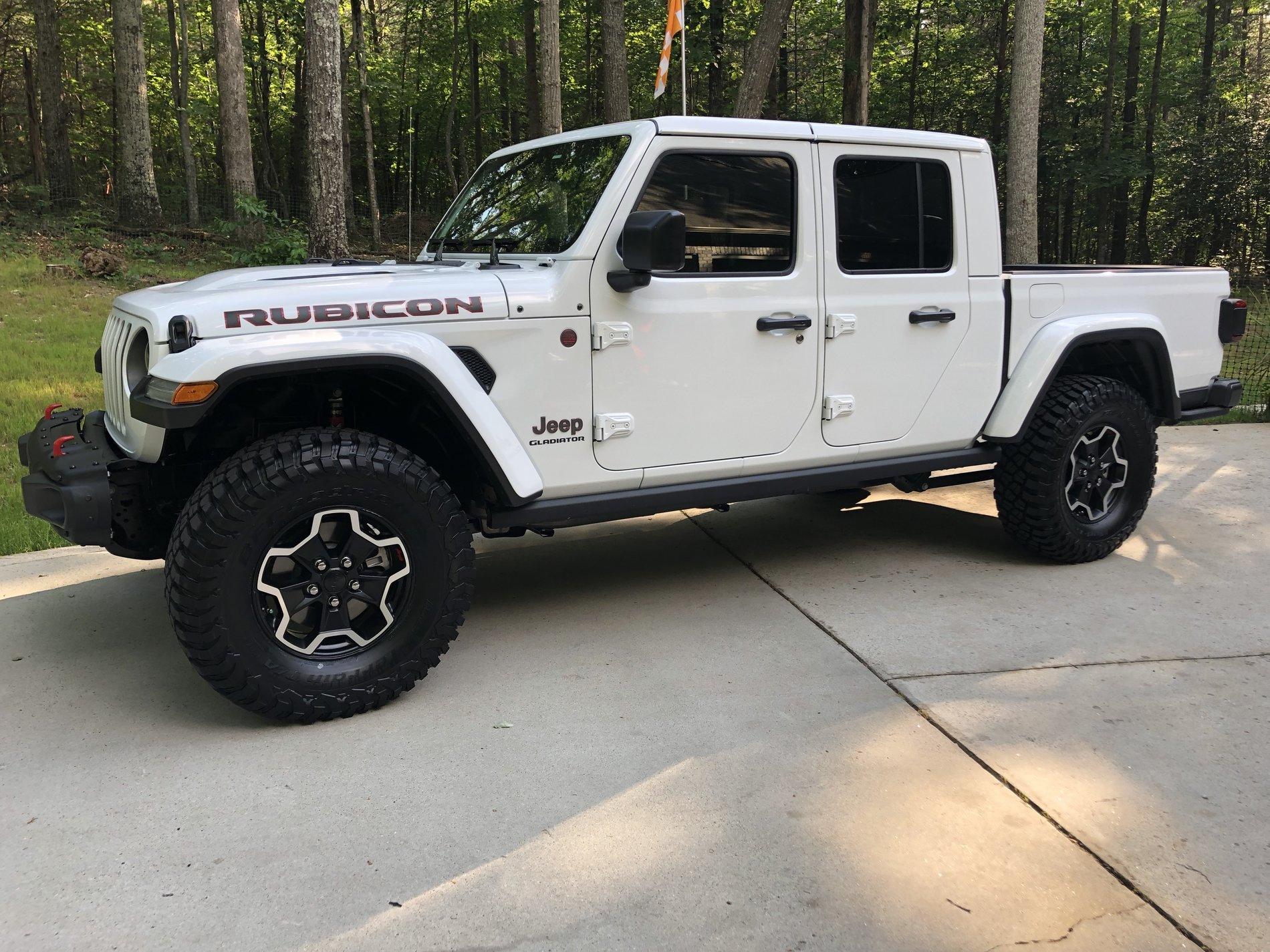Jeep Gladiator 35" Tires / Running Boards - Rubicon EpmgA9RaQs+PRjcjnl3CUQ