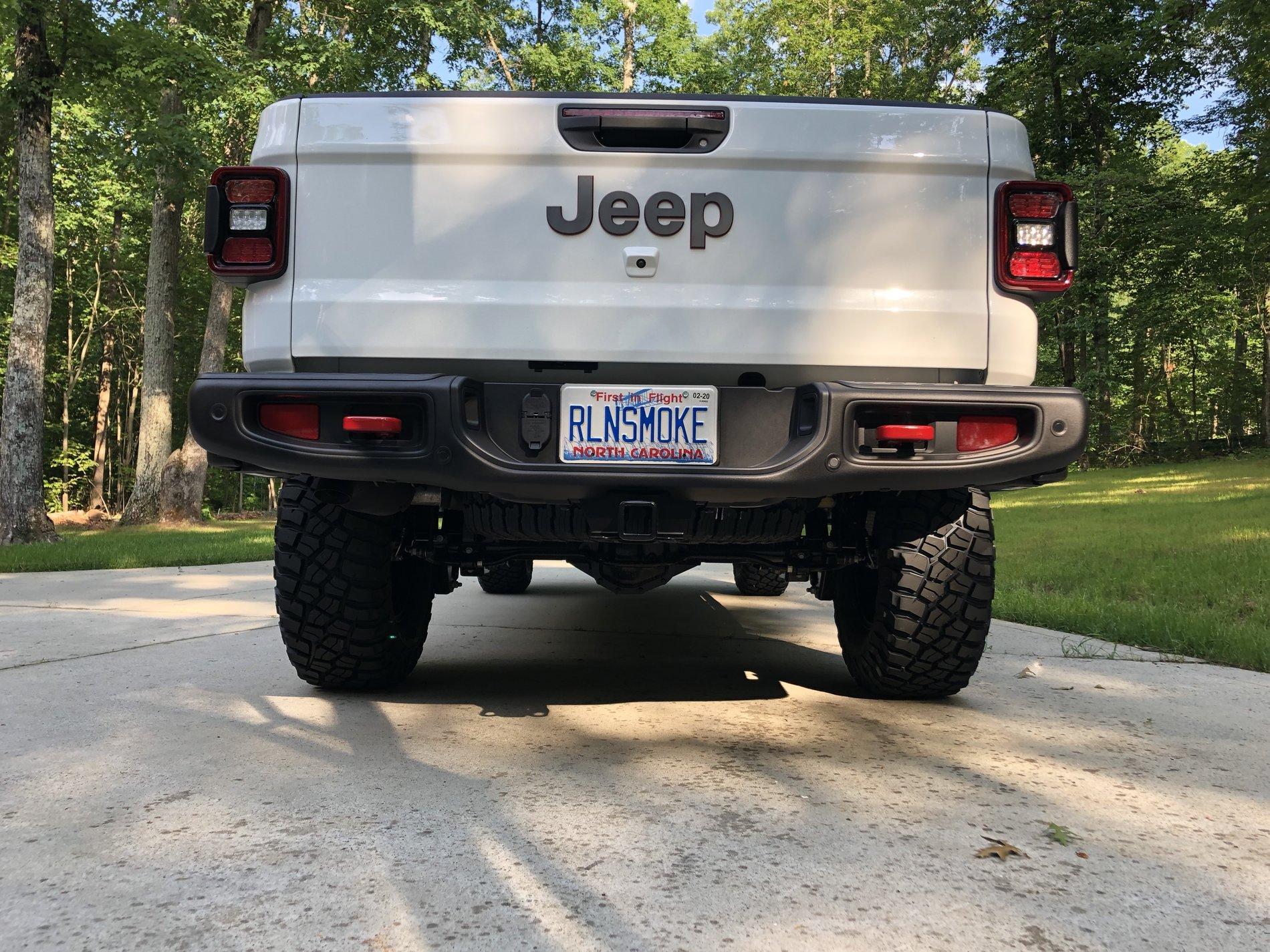 Jeep Gladiator 35" Tires / Running Boards - Rubicon wHfh1aK3RPGouHiXH2gdiQ