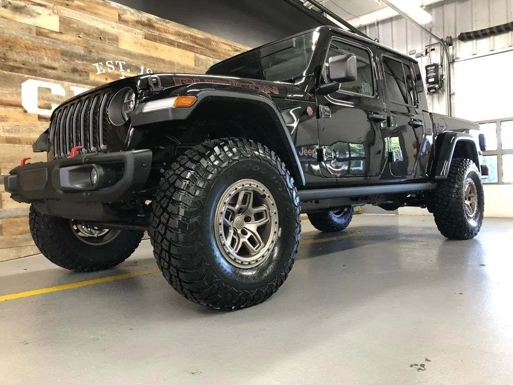 Jeep Gladiator BLACK Gladiator JT Club 51B25026-D8D4-46F2-9E24-778C40CB7721