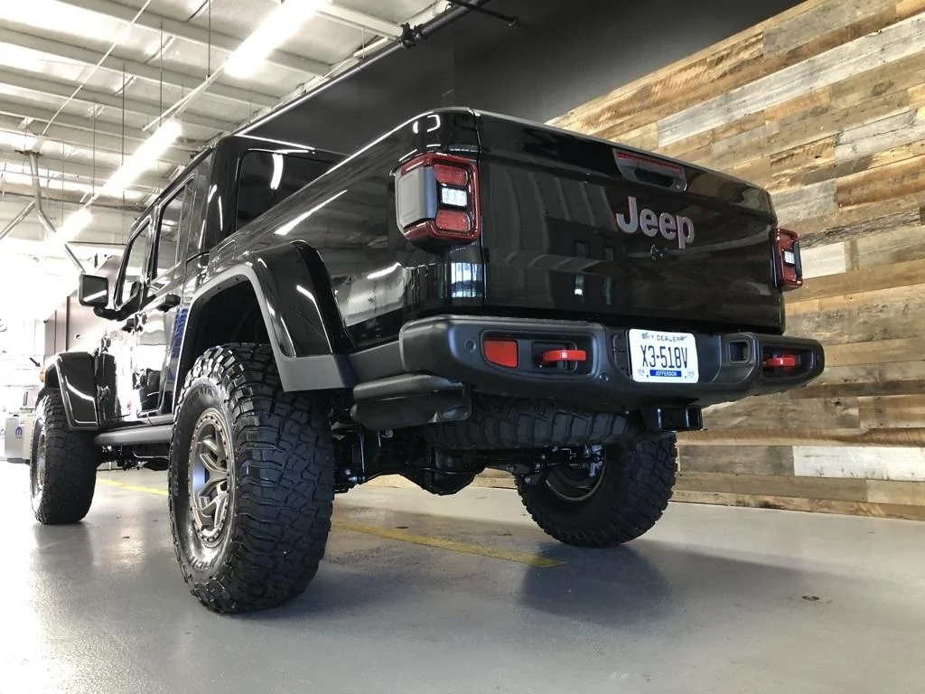 Jeep Gladiator BLACK Gladiator JT Club 7DE2B227-4A6D-457E-8A46-49053C0176D9