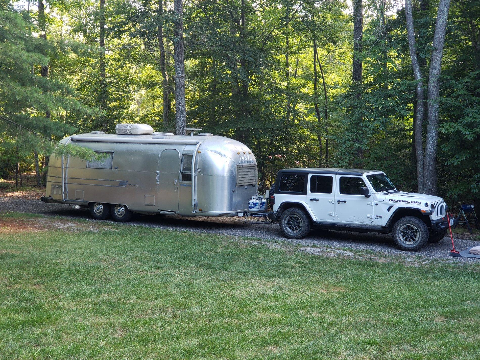 Jeep Gladiator Pulling a Camper 20180707_170432