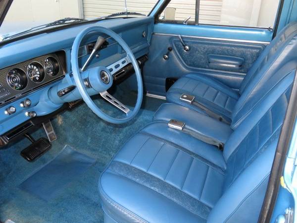 Jeep Gladiator Finally.. an actual Launch Edition window with pricing! 1975-Jeep-Cherokee-interior-view