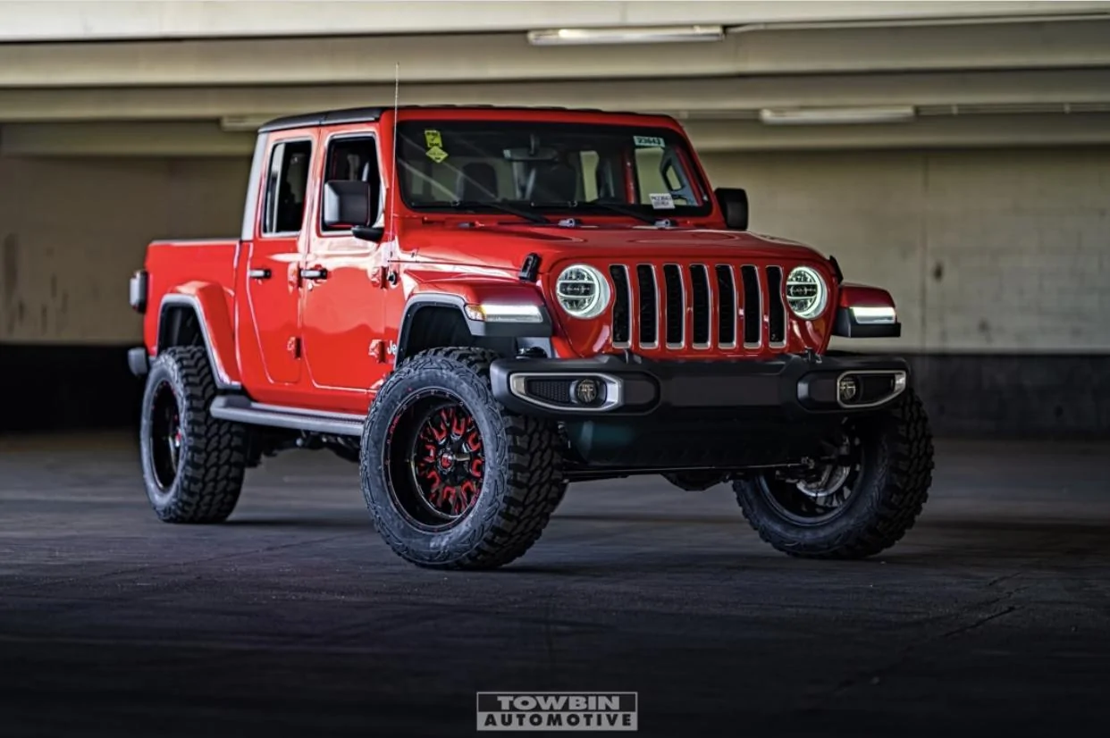 Jeep Gladiator FIRECRACKER RED Gladiator JT Club 556F1F5F-B25E-4FB5-84C2-B2C8D9C4A1B5