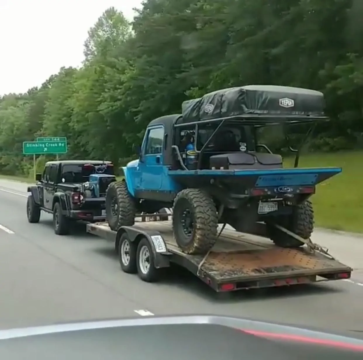 Jeep Gladiator Tired of waiting 41767159-8E7D-4DFB-BDAA-5198B28224AD