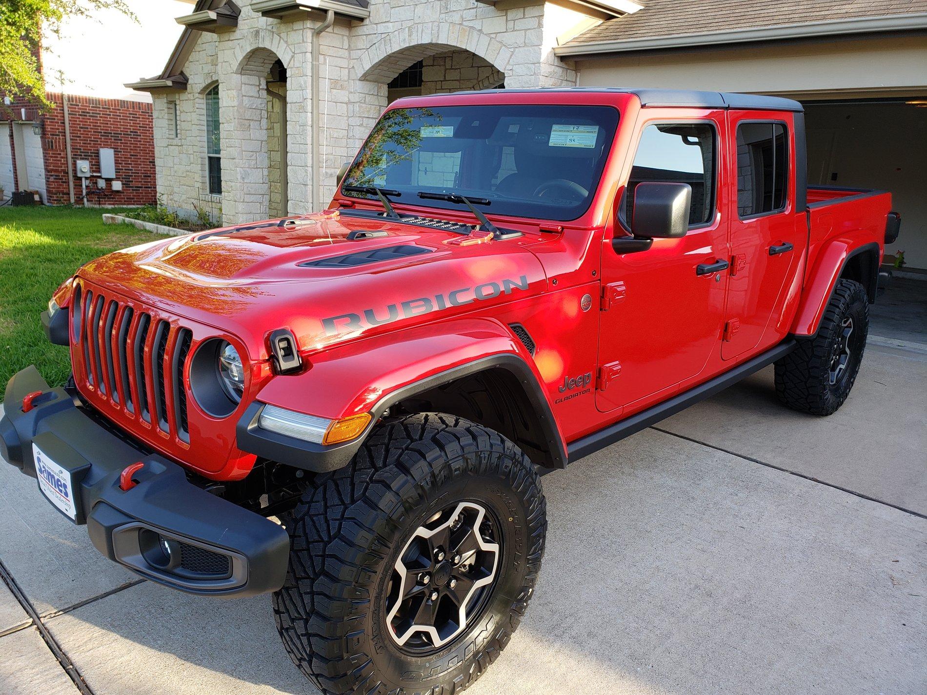 Jeep Gladiator FIRECRACKER RED Gladiator JT Club 20190521_191832