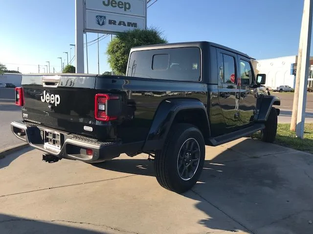 Jeep Gladiator BLACK Gladiator JT Club IMG_2396