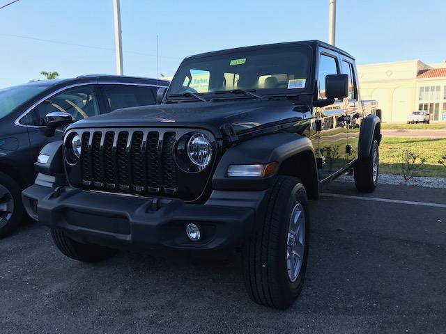 Jeep Gladiator BLACK Gladiator JT Club IMG_2384