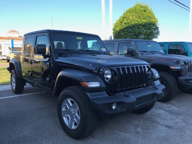 Jeep Gladiator BLACK Gladiator JT Club IMG_2387