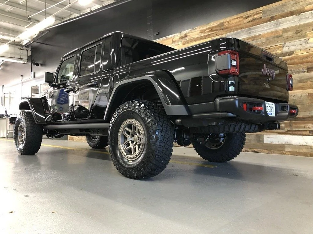 Jeep Gladiator Gladiators on Mopar 2" Lift Kit 193cbac8d1414859aef815d8da773f0