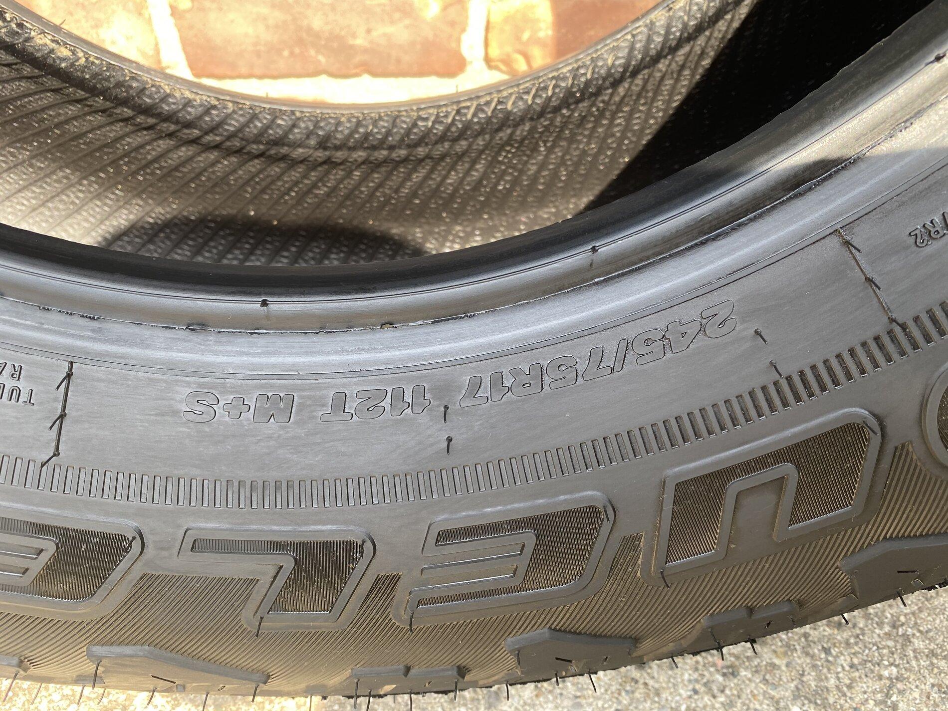 Jeep Gladiator Bridgestone Dueler AT E3C8D96F-D705-4C1A-A7F8-CD7FDE1666CD