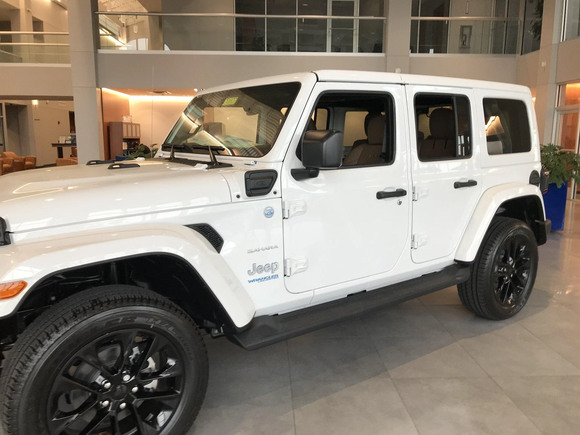 Jeep Gladiator 4xe TEST DRIVE E9BE1280-CBF2-4325-B7A9-EC0EDF585F7B
