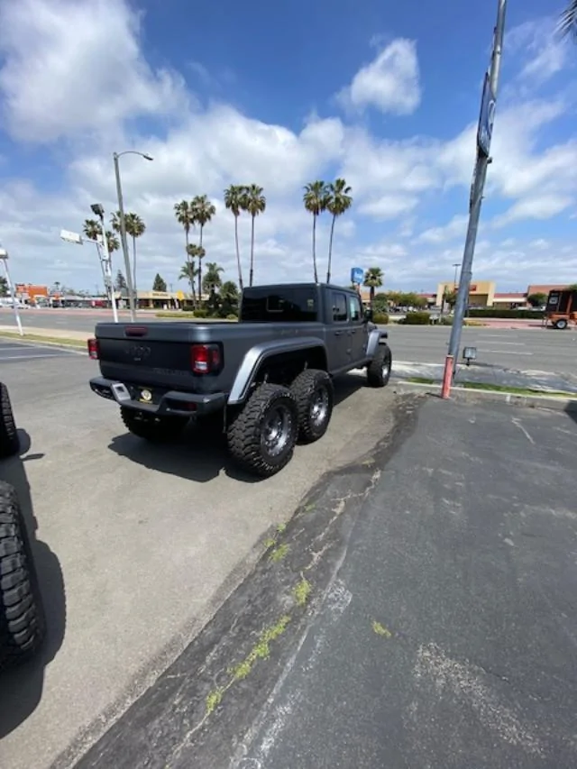 Jeep Gladiator 6 X 6 Gladiator!!!! 6x6-6