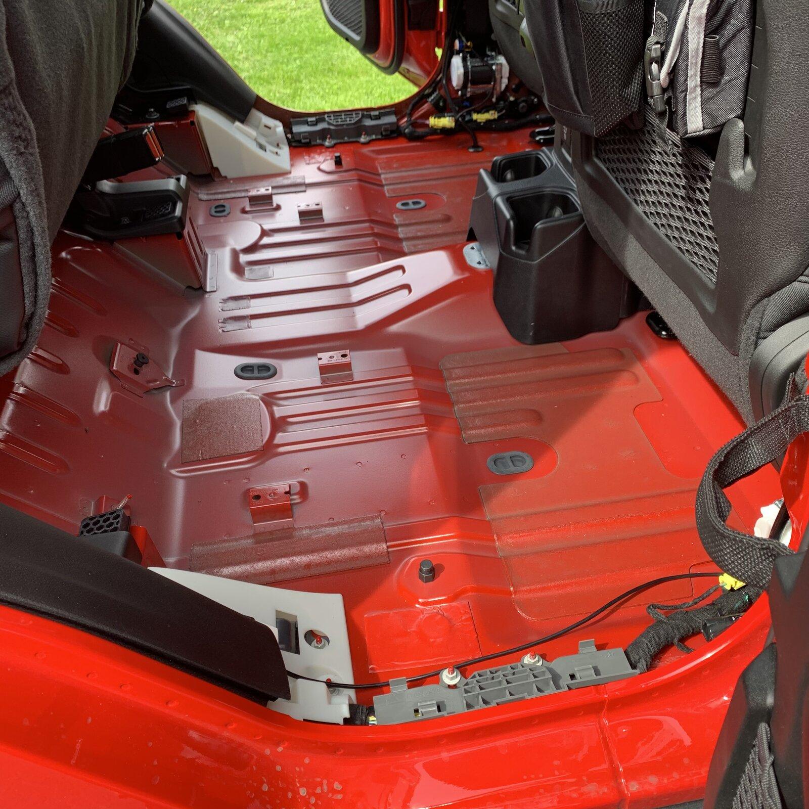 Jeep Gladiator 2020 JTR in Firecracker Red B281E884-5FF5-42A6-98A7-0F94B7A8C0AF