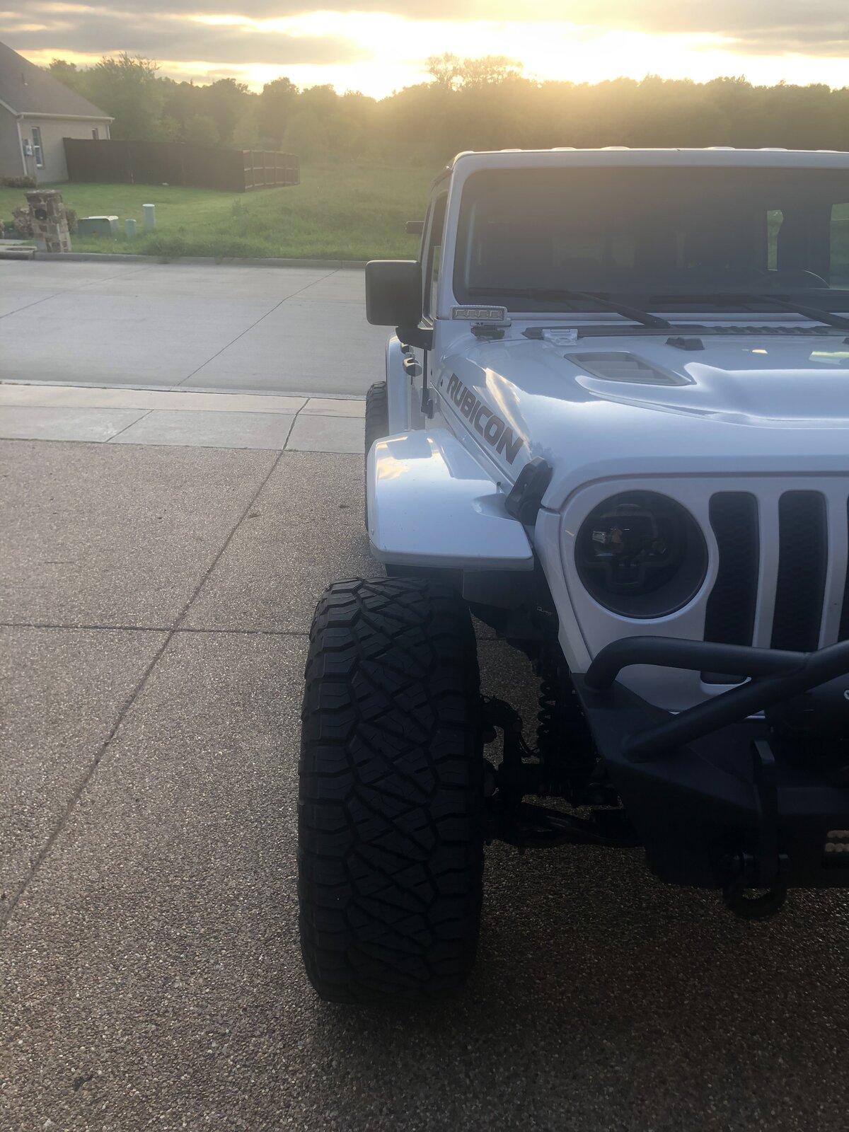 Jeep Gladiator SHOW ME YOUR WHEELS! 9AF0C11C-6C0A-48BC-8435-129B28E9CAC2