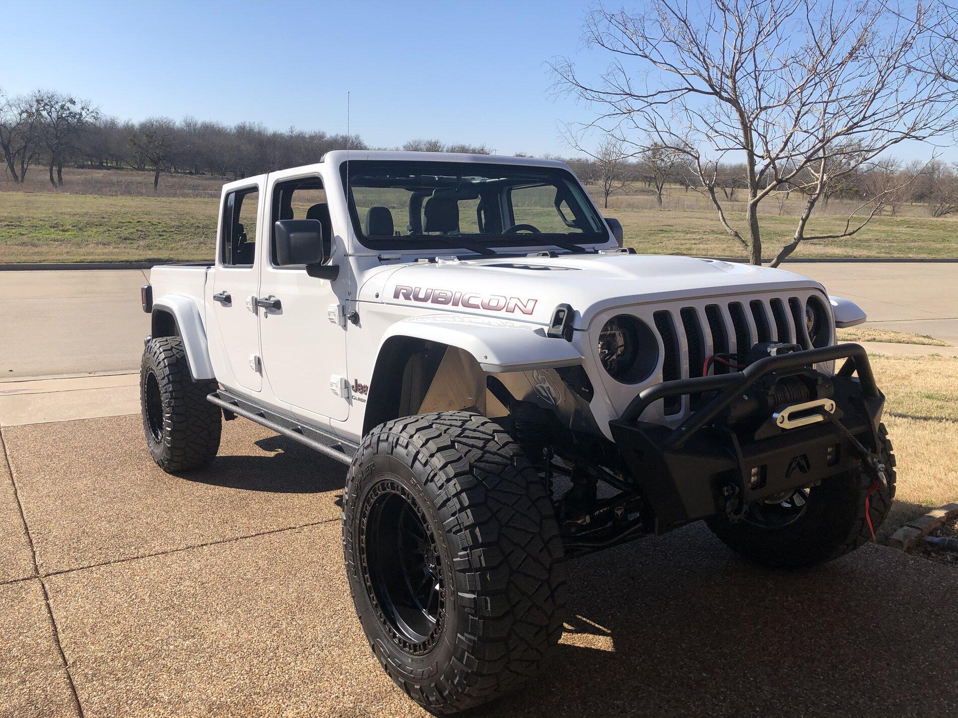 Jeep Gladiator SHOW ME YOUR WHEELS! ED2F744A-520D-4B69-9A4C-EF39EEEA8332