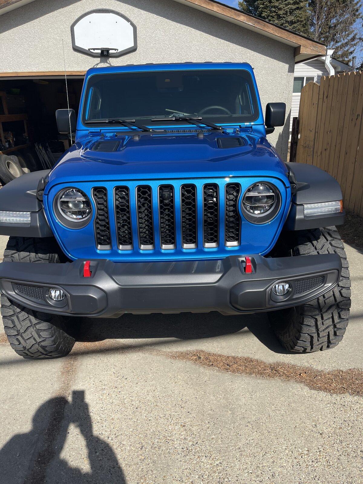 Jeep Gladiator HYDRO BLUE PEARL Gladiator JT Club 58F2EEA0-3CCC-4E51-9FC1-C5D82DFDB63B