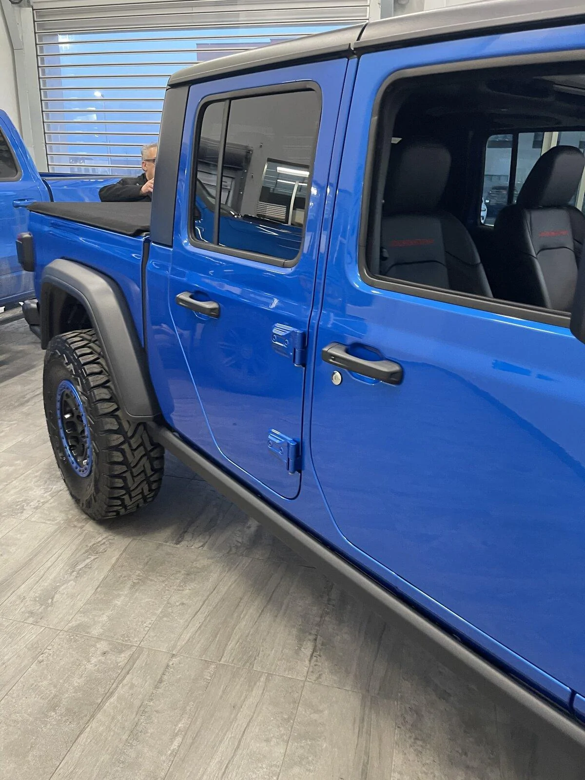 Jeep Gladiator HYDRO BLUE PEARL Gladiator JT Club A080922B-21E8-4FC5-8EDC-68B9F4FA3E6D