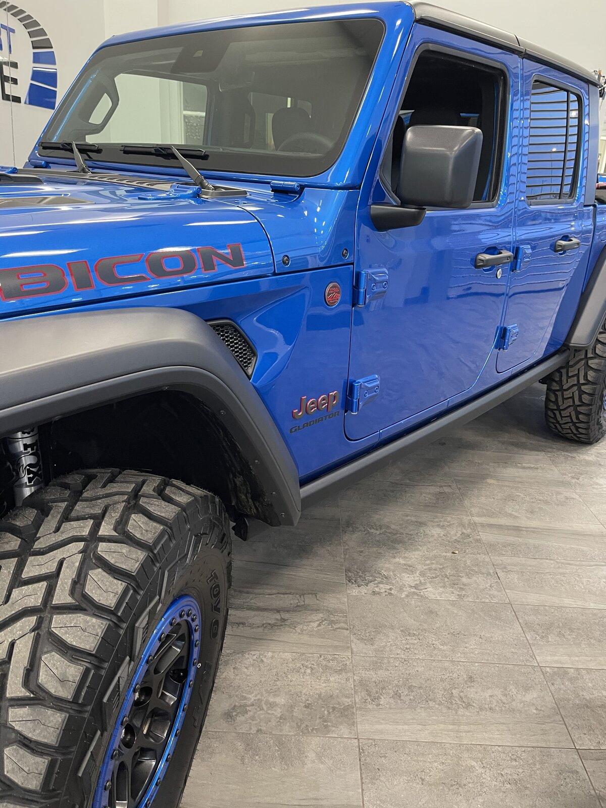 Jeep Gladiator HYDRO BLUE PEARL Gladiator JT Club E46E6F34-45E3-49CB-B370-0B4AAF9611DE