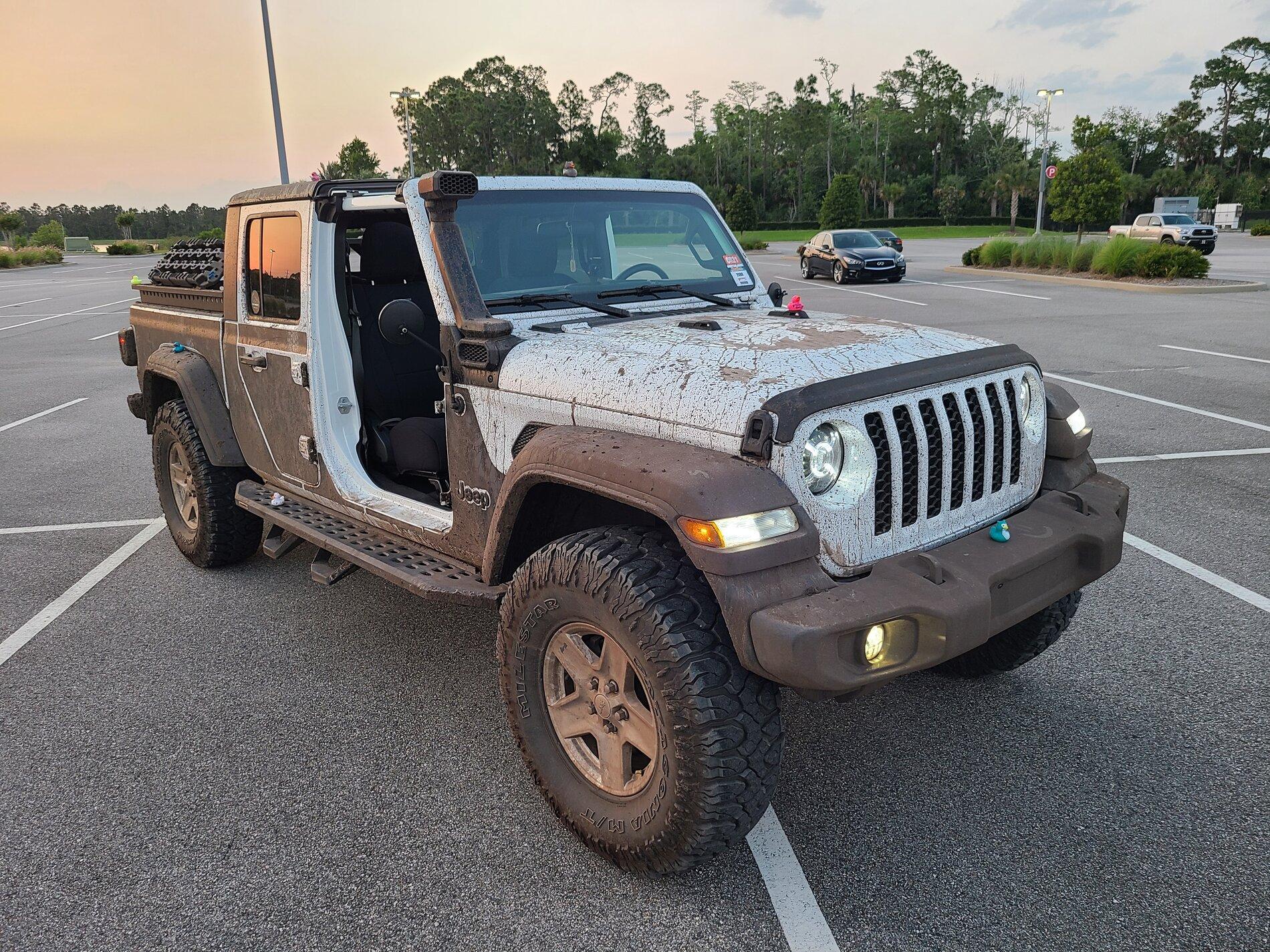 Jeep Gladiator ∞ JEEP BEACH 2021 CHAT ∞ 20210424_194737