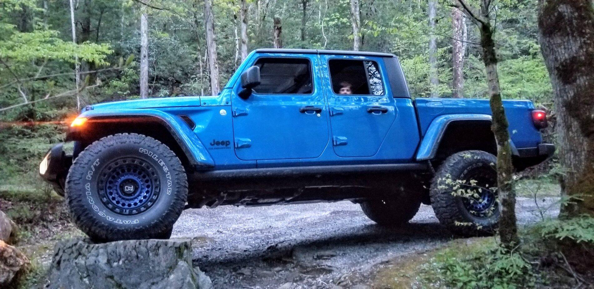 Jeep Gladiator Rollin Sky High Build up 20210424_201700