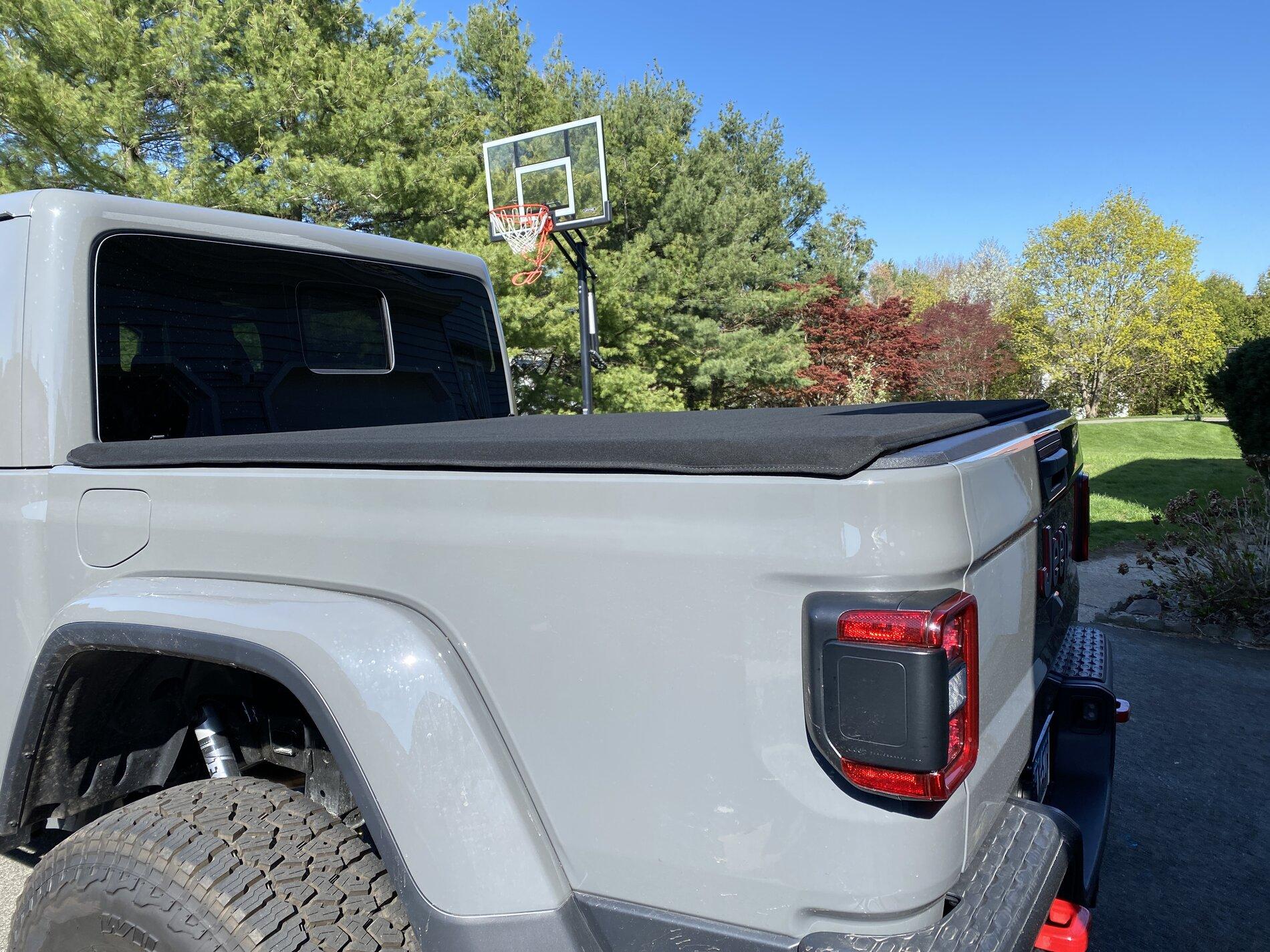 Jeep Gladiator Switched from soft tri-fold to soft rolling IMG_1472(3).JPG