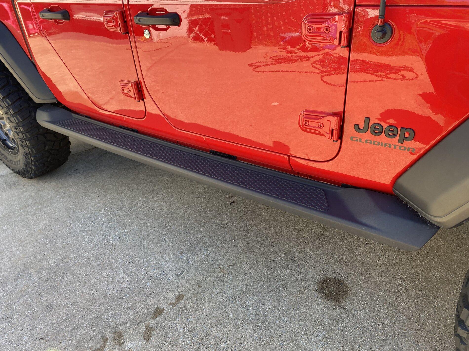 Jeep Gladiator Mopar 2020 gladiator running boards C66259BA-5695-44D6-B033-E8521B1B9505