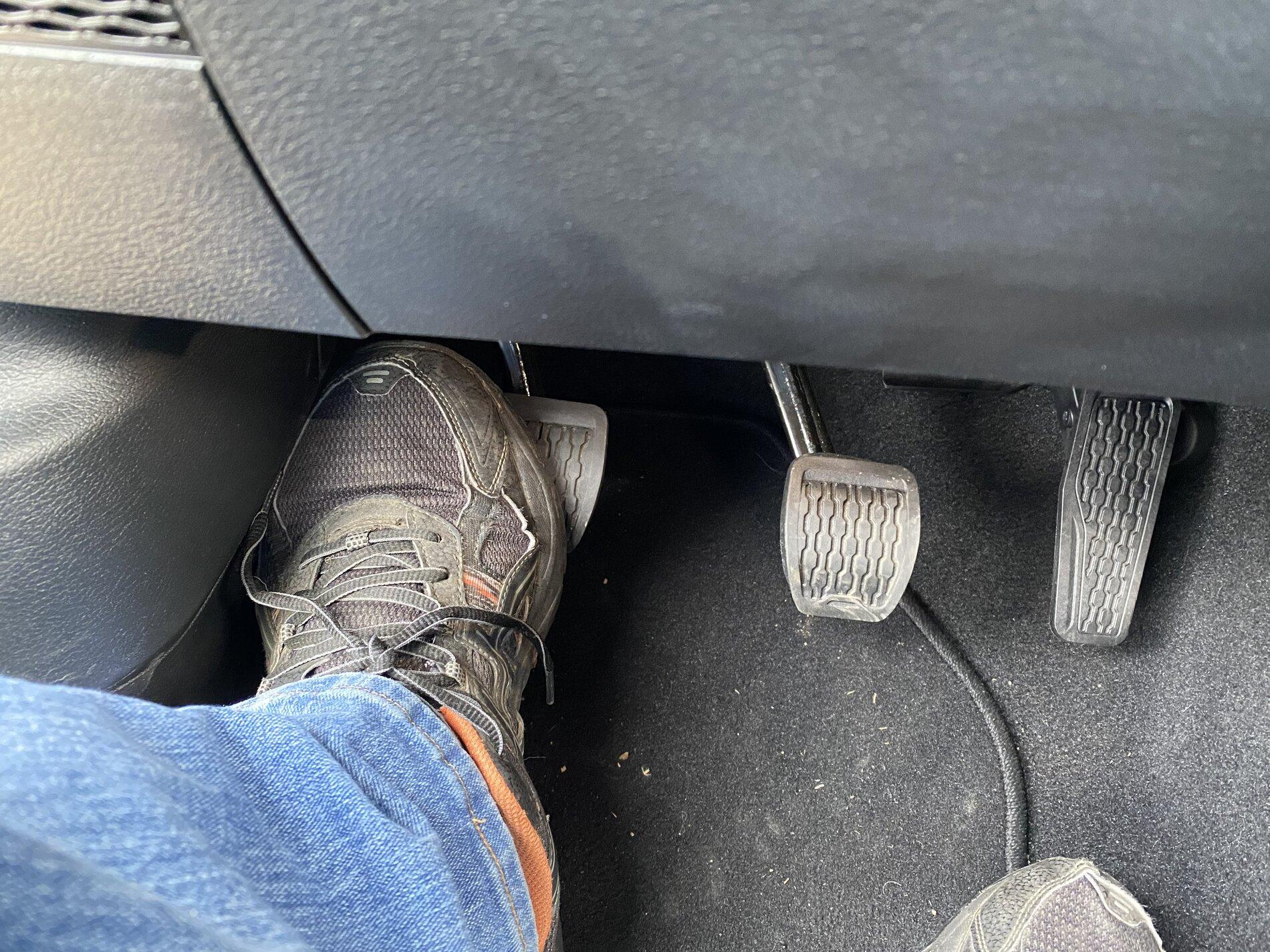 Jeep Gladiator Only three pet peeves about my Gladiator Sport IMG_0117.JPG