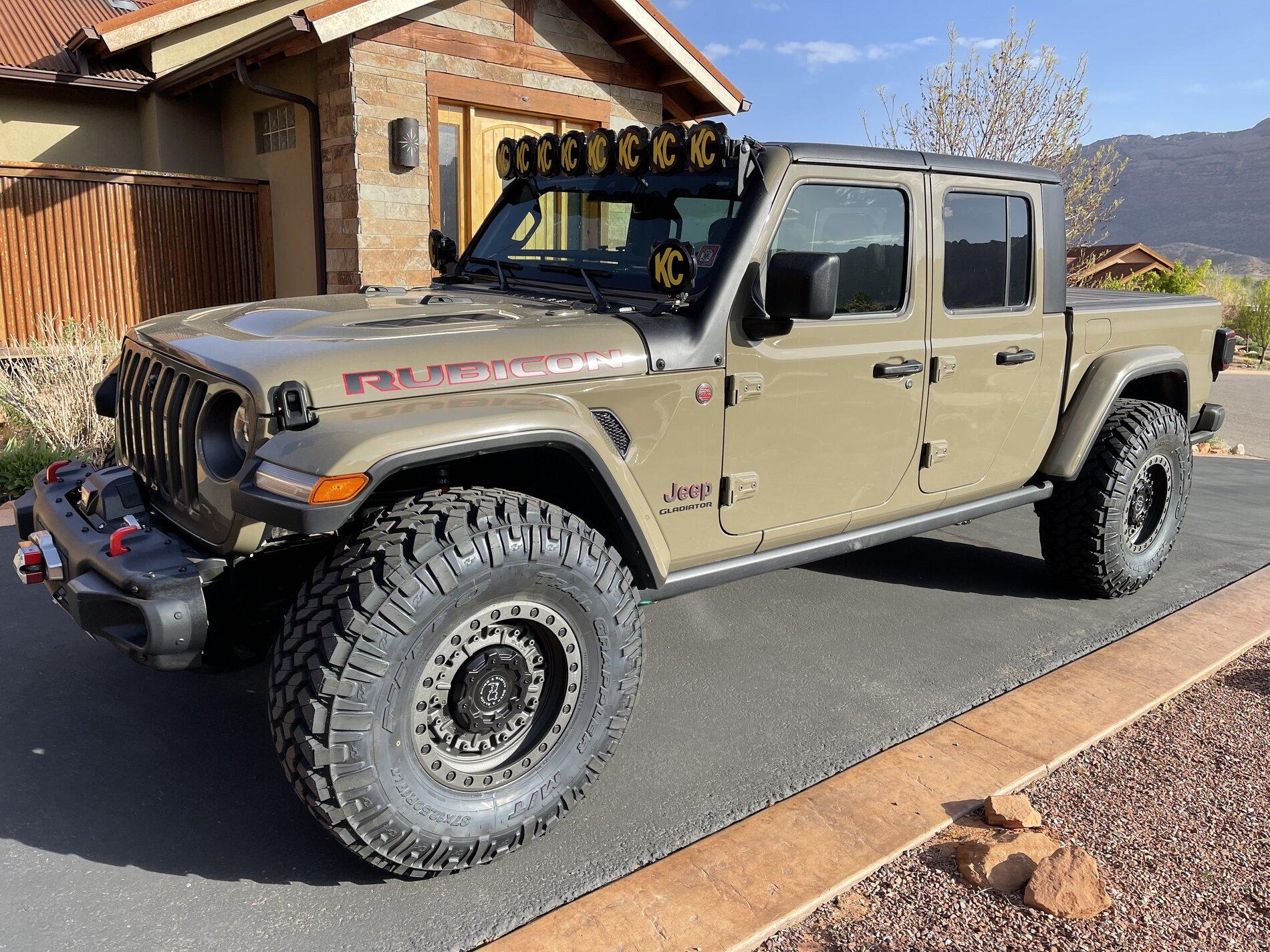 Jeep Gladiator What wheels are you putting on you JT? IMG_4361