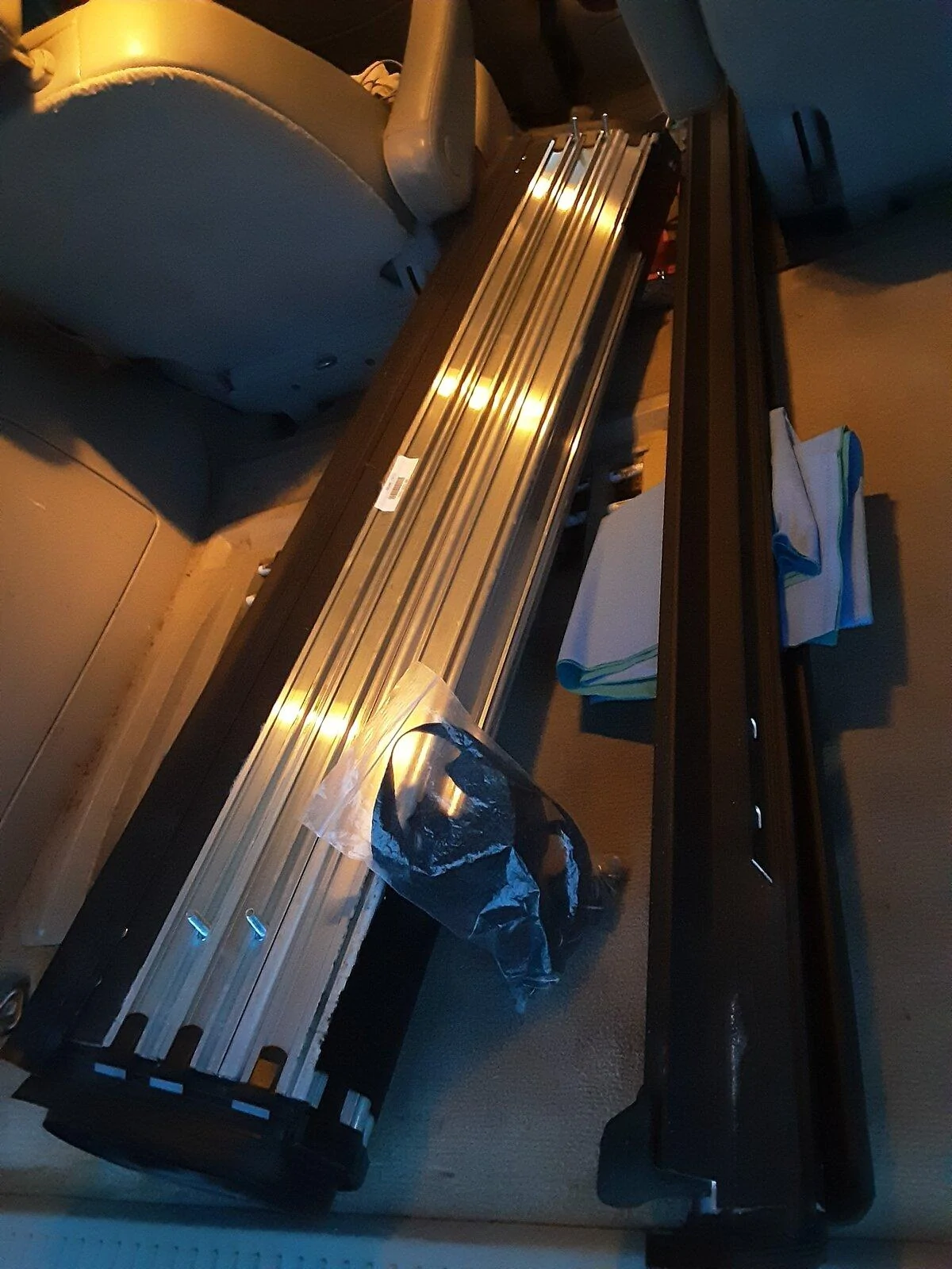 Jeep Gladiator Sold ====Bakflip X4 hard  rolling cover great condition 16194843734321054878638616435177
