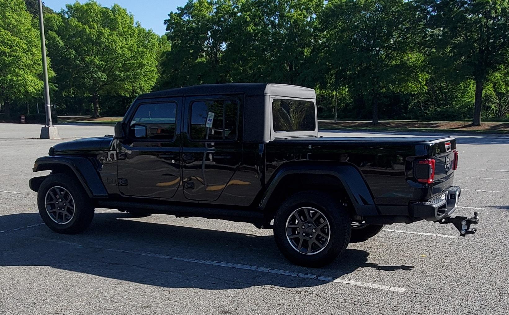 Jeep Gladiator WTT premium soft top for black hardtop (and cash) 20210426_173045