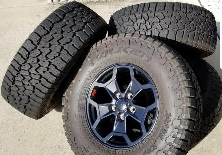 Jeep Gladiator Launch Edition - Rubicon Wheels and Tires F16E9769-861E-4F52-B480-C7C18D1BB7F1