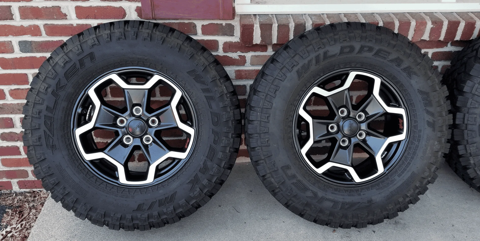 Jeep Gladiator Rubicon Wheels and Tires C641841D-ADE7-478F-A532-4069B2A38D3D