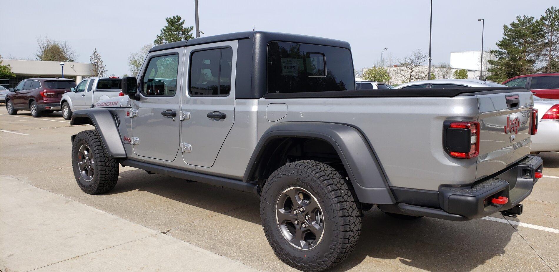 Jeep Gladiator Took Delivery of Your JT? Sign in Here! Burly1