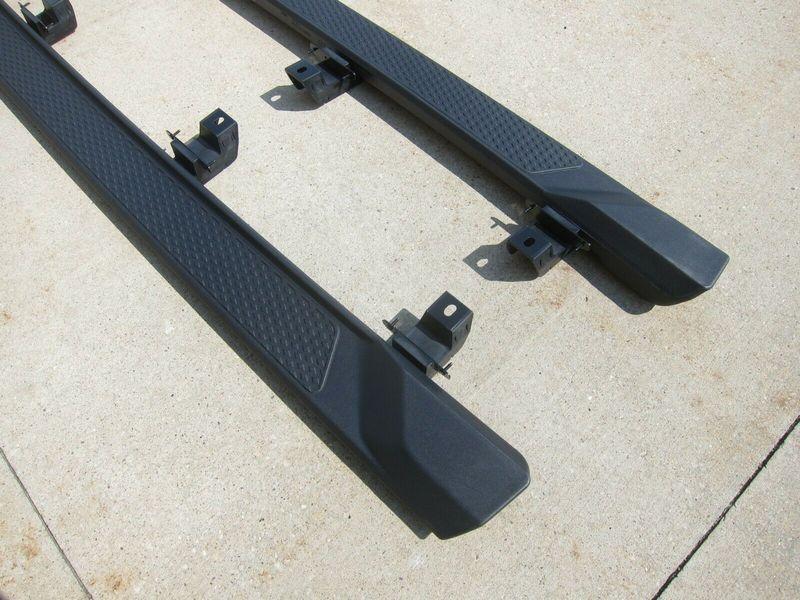 Jeep Gladiator RUNNING BOARDS s-l1600 (1)