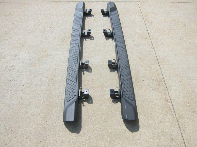 Jeep Gladiator RUNNING BOARDS s-l16001