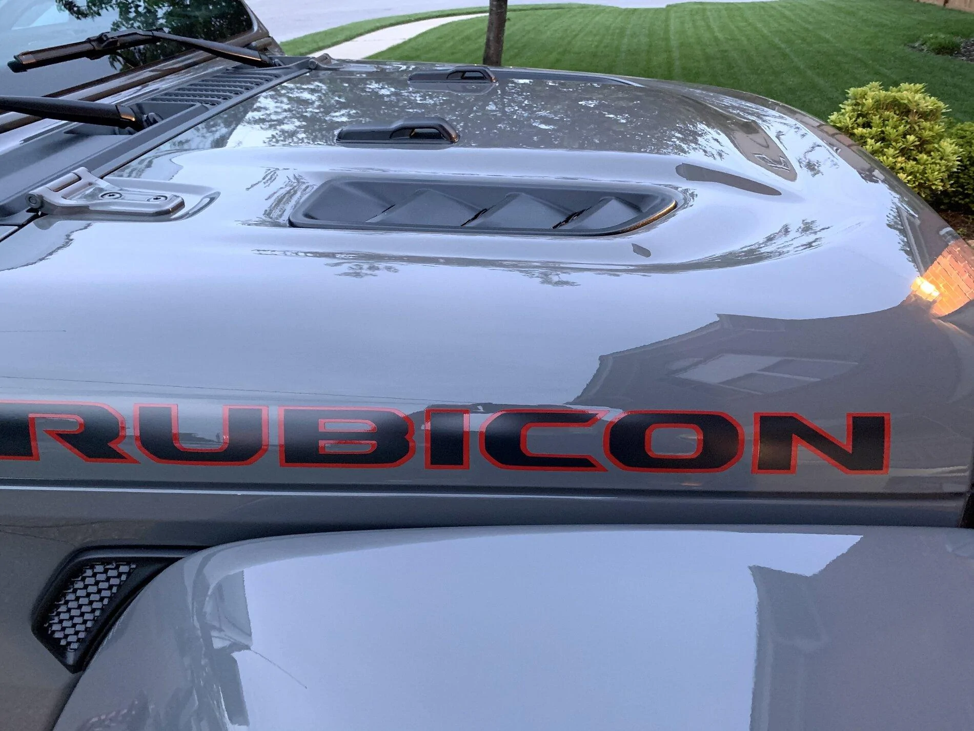 Jeep Gladiator Ceramic coating looks fantastic! B64442C2-8E77-4056-B266-57CB0EC859D8